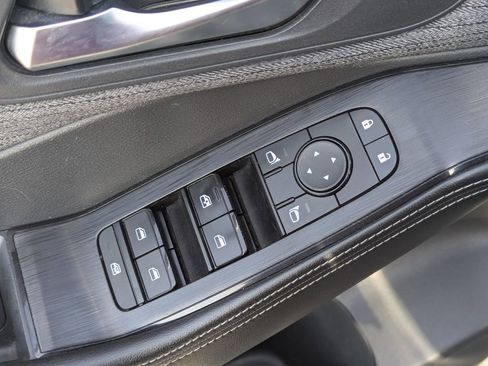 Used 2021 Nissan Rogue SV AWD/4WD image 27
