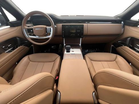 Used 2026 Land Rover Range Rover Long Wheelbase SE AWD/4WD image 13