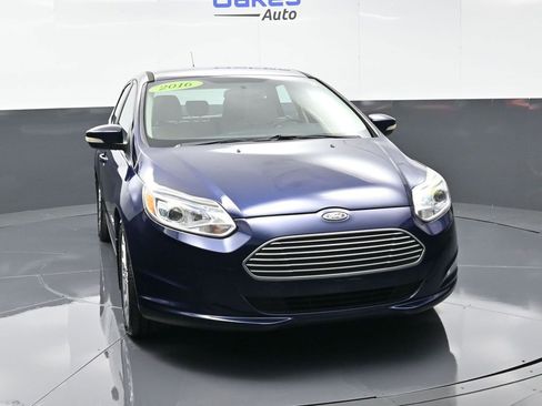 Used 2016 Ford Focus Electric Hatchback w/ Exterior Protection Package image 2
