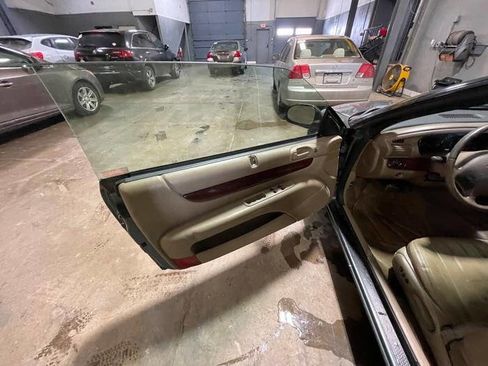 Used 2002 Chrysler Sebring LXi image 20