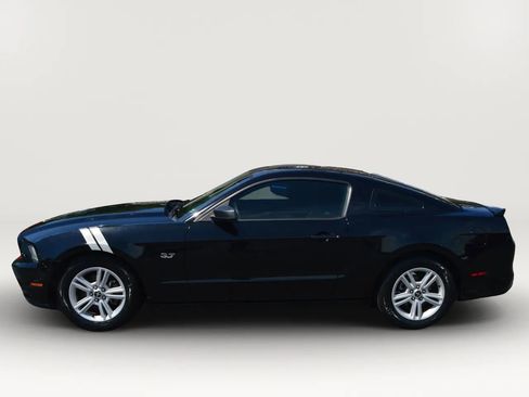 Used 2014 Ford Mustang Coupe w/ Equipment Group 102A RWD image 5