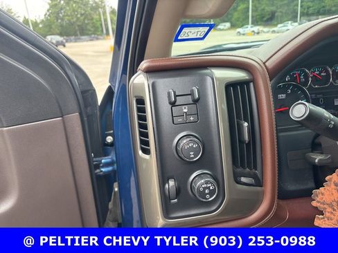 Used 2018 Chevrolet Silverado 2500 High Country w/ Duramax Plus Package AWD/4WD image 16