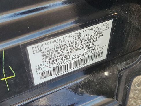 Certified 2025 Nissan Sentra S FWD image 29