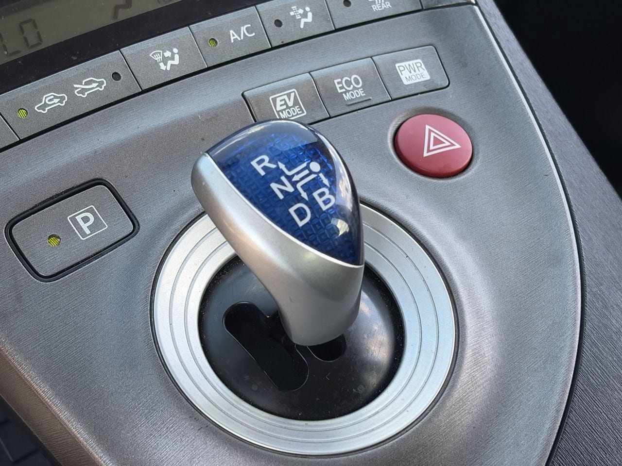 Used 2015 Toyota Prius Two FWD image 27