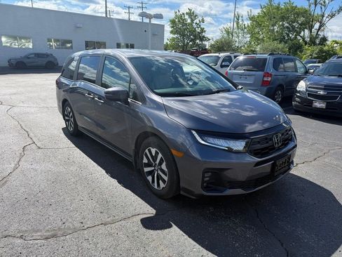 Used 2026 Honda Odyssey EX-L image 4