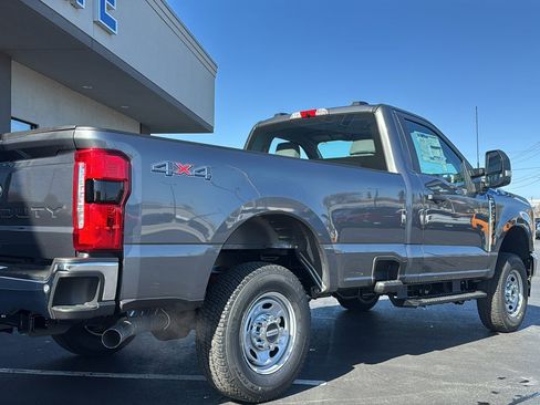 New 2026 Ford F250 XL AWD/4WD image 17