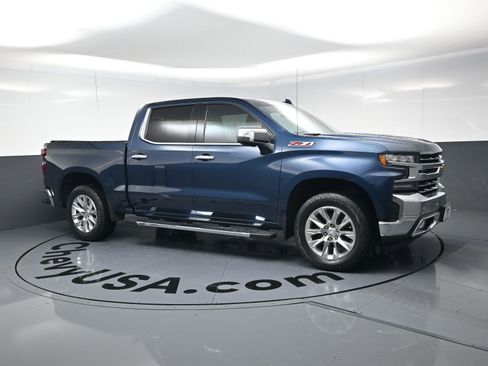 Used 2019 Chevrolet Silverado 1500 LTZ w/ LTZ Plus Package image 2