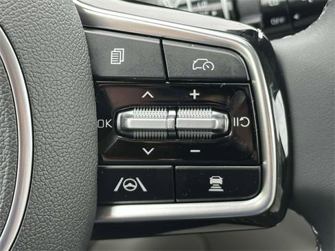 New 2025 Kia Sorento S image 13
