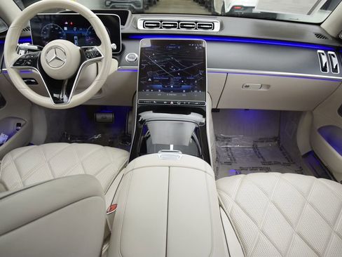 Certified 2023 Mercedes-Benz Maybach S 580 4MATIC image 21