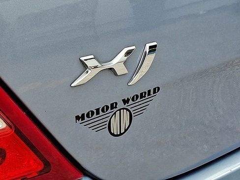 Used 2011 Jaguar XJ image 30