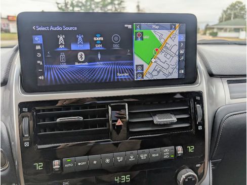 Used 2022 Lexus GX 460 Premium image 25