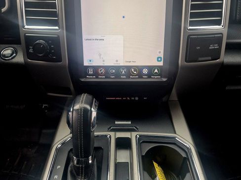 Used 2015 Ford F150 Lariat image 11