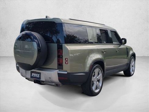 Used 2024 Land Rover Defender 130 S image 5