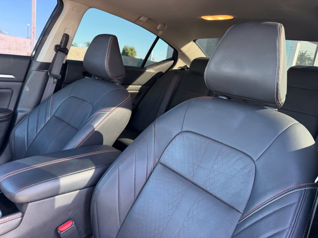 Used 2024 Nissan Altima 2.5 SR w/ SR Premium Package FWD image 12