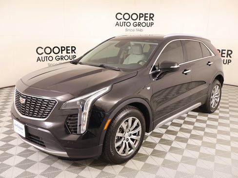 Used 2022 Cadillac XT4 Premium Luxury w/ Safety Alert Package AWD/4WD image 9