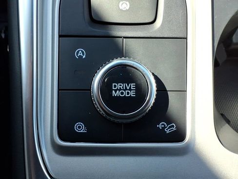 Used 2023 Ford Explorer XLT w/ Equipment Group 202A AWD/4WD image 20