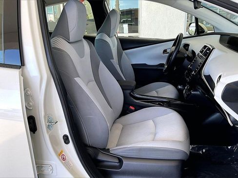 Certified 2020 Toyota Prius Prime LE image 29