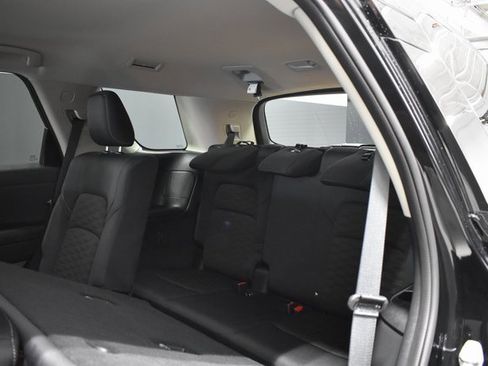 Certified 2024 Nissan Pathfinder S image 29