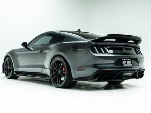 Used 2020 Ford Mustang Shelby GT500 w/ Technology Package image 18