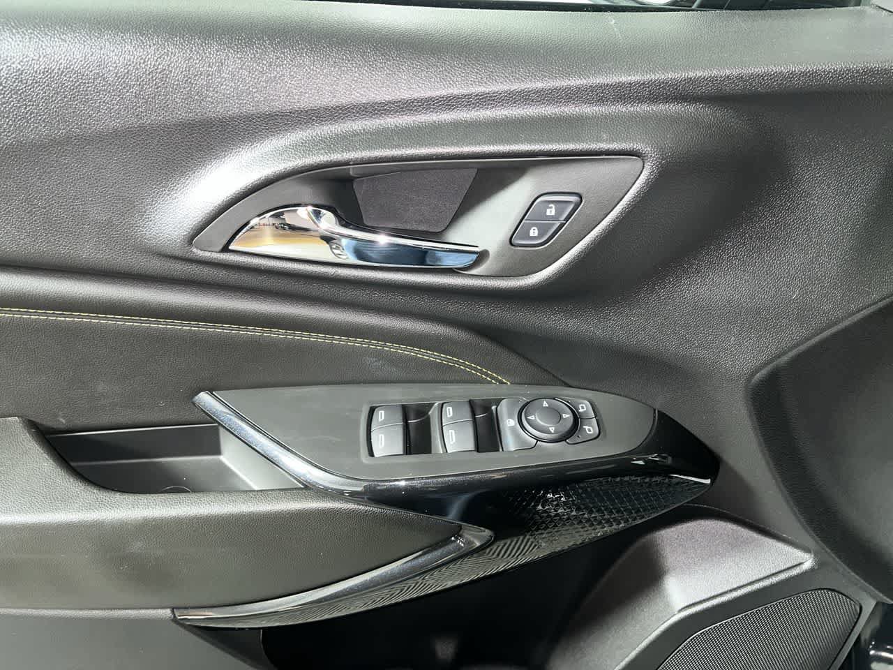 Used 2026 Chevrolet Trax LT FWD image 13