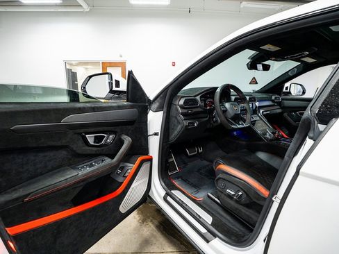 Used 2024 Lamborghini Urus Performante image 41