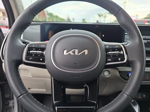 Certified 2025 Kia Sorento S FWD image 20