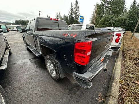 Used 2018 Chevrolet Silverado 2500 High Country w/ Duramax Plus Package image 3