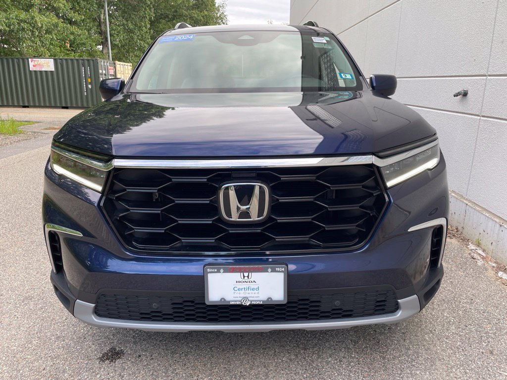 Certified 2024 Honda Pilot Touring image 5