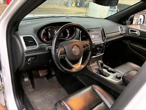 Used 2021 Jeep Grand Cherokee Limited w/ Luxury Group II AWD/4WD image 16