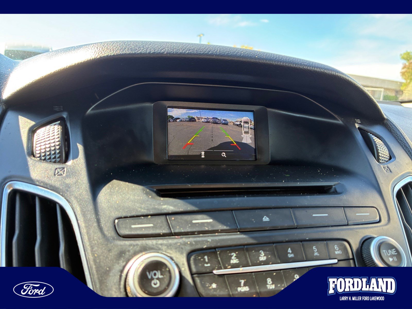 Used 2016 Ford Focus SE w/ Equipment Group 201A FWD image 28