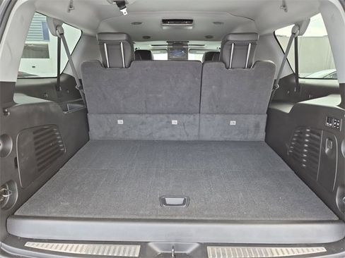 Used 2020 Cadillac Escalade ESV Premium Luxury image 12