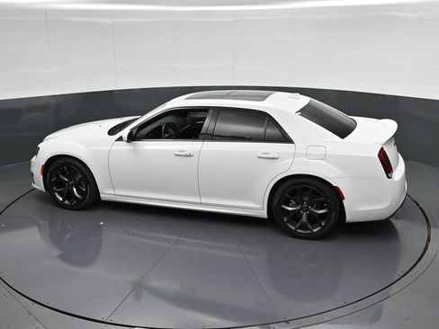 Used 2023 Chrysler 300 S w/ Comfort Group RWD image 25