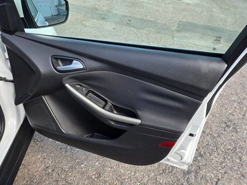 Used 2012 Ford Focus SEL image 33