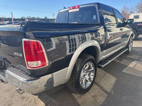 Used 2017 RAM 1500 Laramie AWD/4WD image 12