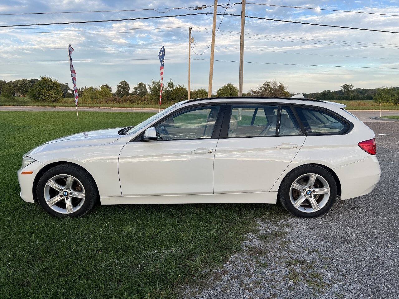 Used 2014 BMW 328i xDrive Wagon AWD/4WD image 5