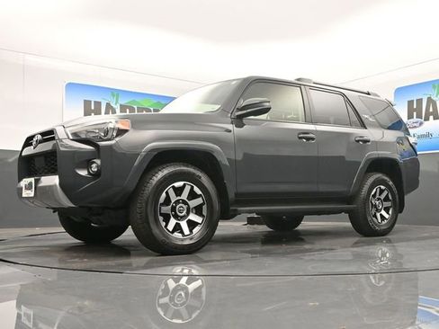 Used 2024 Toyota 4Runner TRD Off-Road image 19