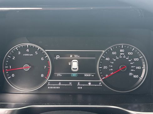 Used 2023 Kia Sorento LX FWD image 28