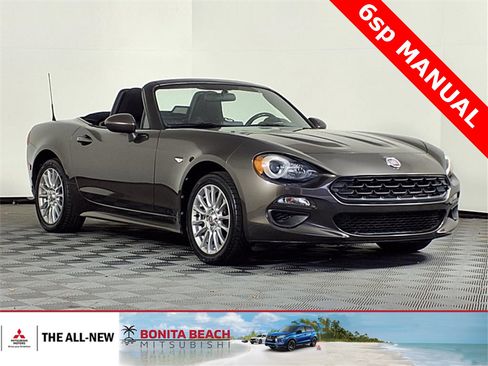 Used 2018 FIAT 124 Spider Classica w/ Technology Group image 1