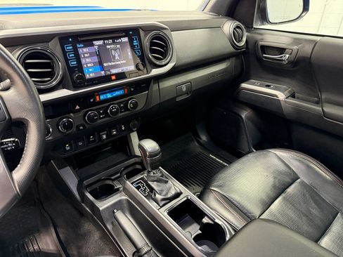 Used 2019 Toyota Tacoma TRD Pro image 12