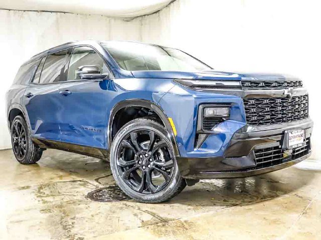 New 2027 Chevrolet Traverse RS w/ LPO, Floor Liner Package AWD/4WD image 2