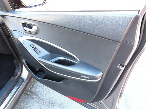Used 2017 Hyundai Santa Fe Sport FWD image 28