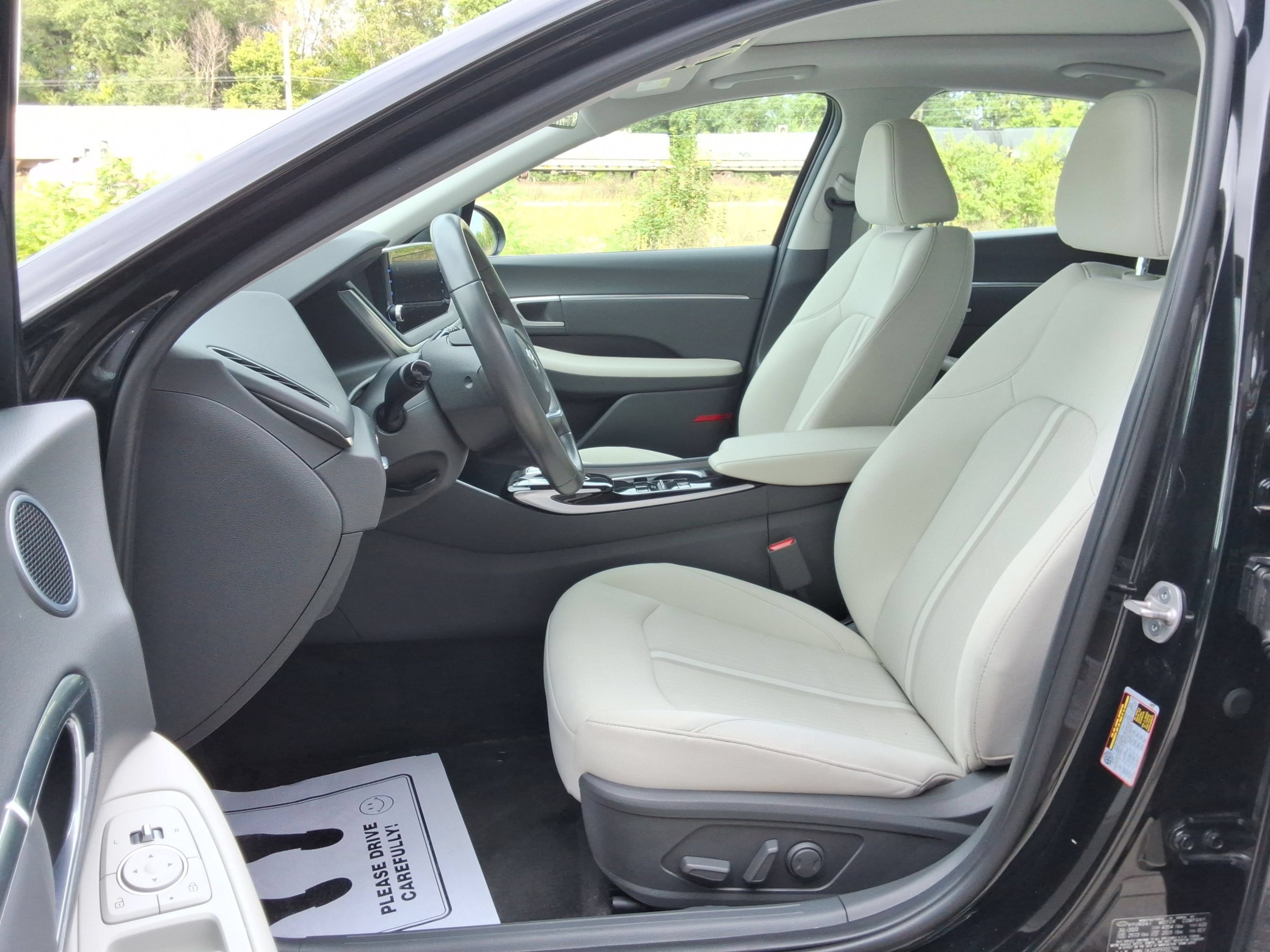 Used 2023 Hyundai Sonata SEL w/ Convenience Package FWD image 28