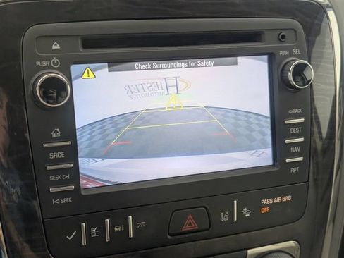 Used 2017 Buick Enclave Leather FWD image 20