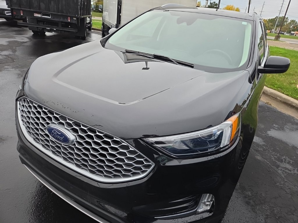 Certified 2024 Ford Edge SEL w/ Convenience Package AWD/4WD image 11