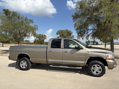 Used 2006 Dodge Ram 2500 Truck Laramie AWD/4WD image 70