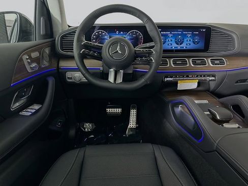 New 2026 Mercedes-Benz GLS 450 4MATIC image 23