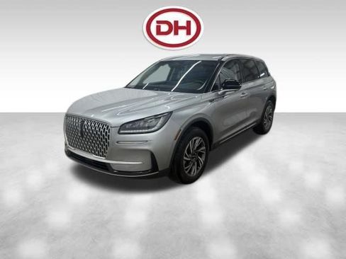 Used 2024 Lincoln Corsair AWD w/ Equipment Group 101A image 11