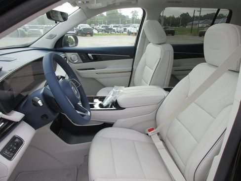 New 2026 Buick Enclave Avenir image 13