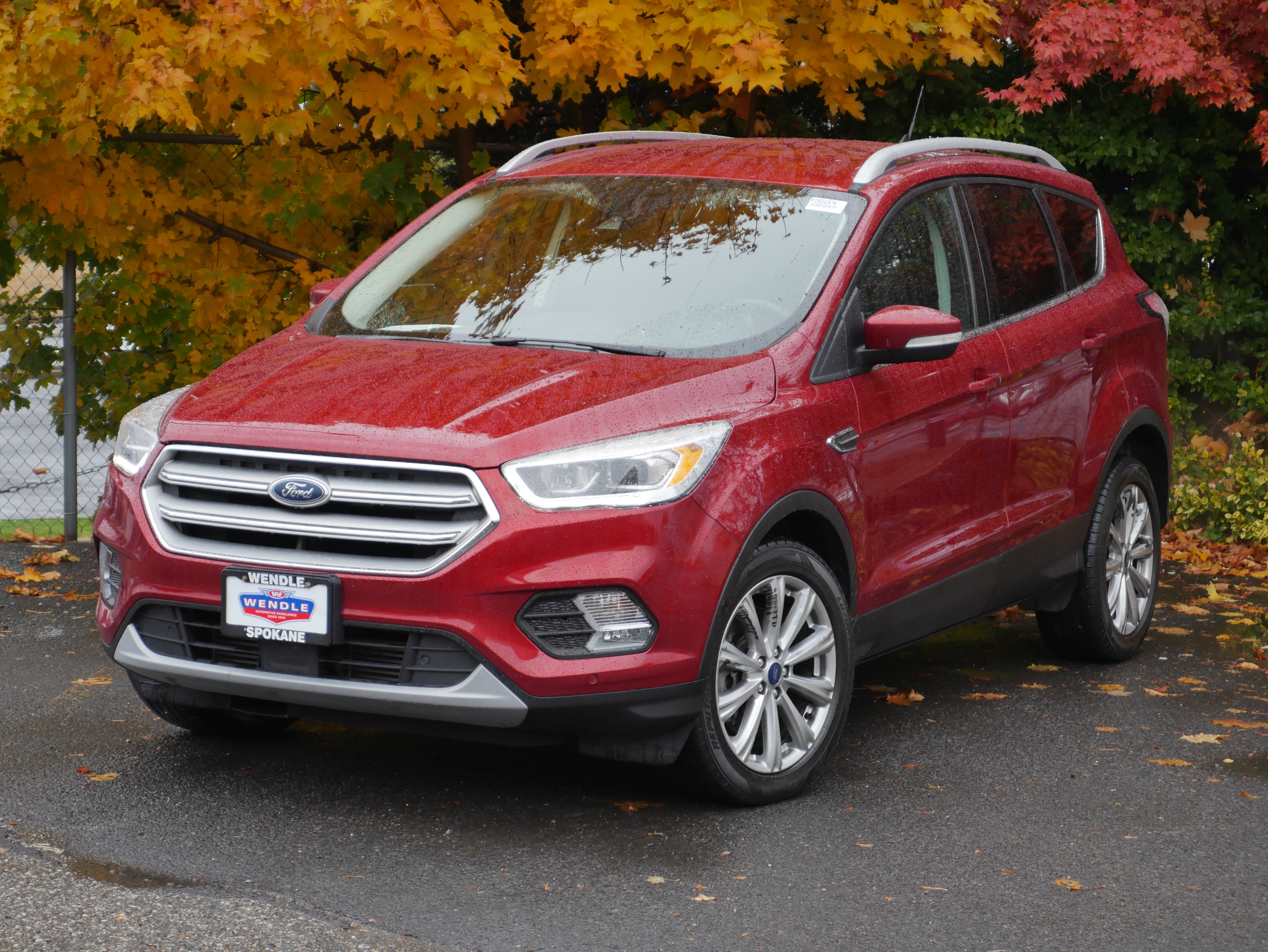 Used 2018 Ford Escape Titanium w/ Ford Safe & Smart Package AWD/4WD image 2