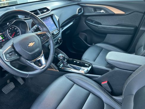 Used 2022 Chevrolet TrailBlazer ACTIV w/ Technology Package image 10